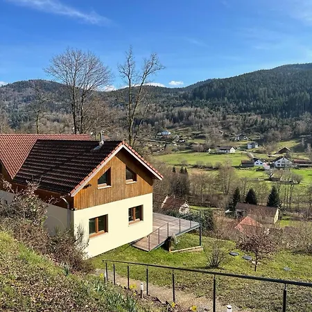 Les 2 Sapins - 10 Personnes - Lits Faits, Serviettes Et Menage Inclus Chalet Rochesson