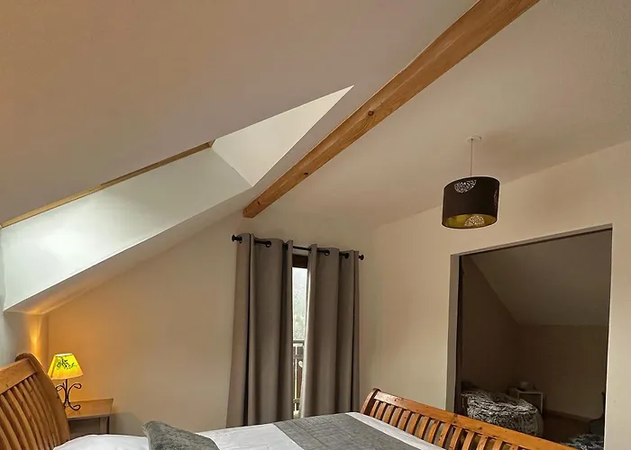 Les 2 Sapins - 10 Personnes - Lits Faits, Serviettes Et Menage Inclus 샬레 Rochesson