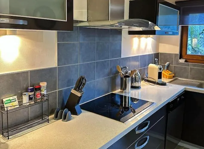 Les 2 Sapins - 10 Personnes - Lits Faits, Serviettes Et Menage Inclus 샬레 *